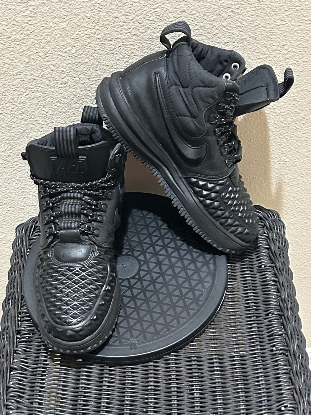 Size 7 Nike Lunar Force 1 Duckboot 916682-002